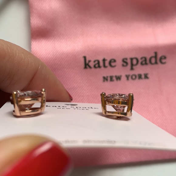 Kate Spade ♠️ Rose patten Rise and Shine rose and cubic zirconia raised studs - Picture 7 of 7